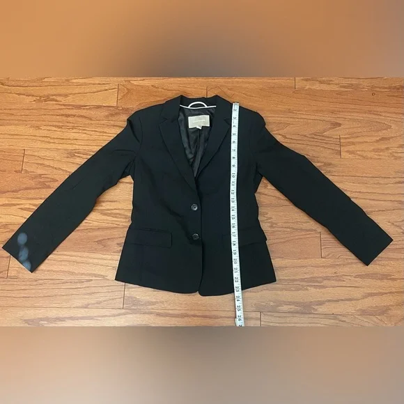 Banana Republic- Black‎ Lightweight Wool Puff-Sleeves Blazer Size 2P